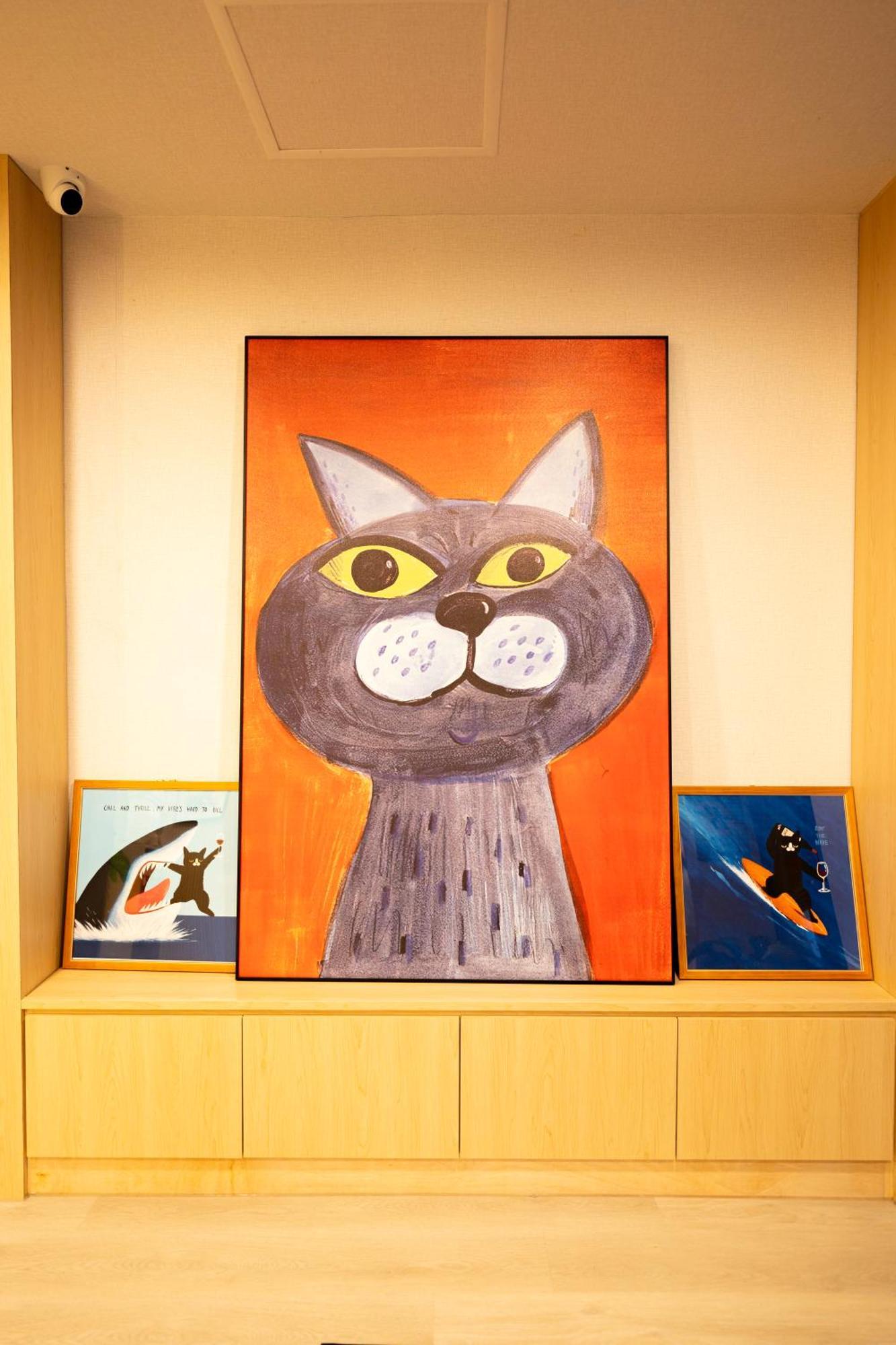 Cat Tail Pocket Ximen Inn *